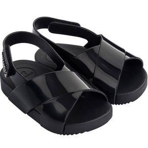ZAXY All Black Rush Sandal